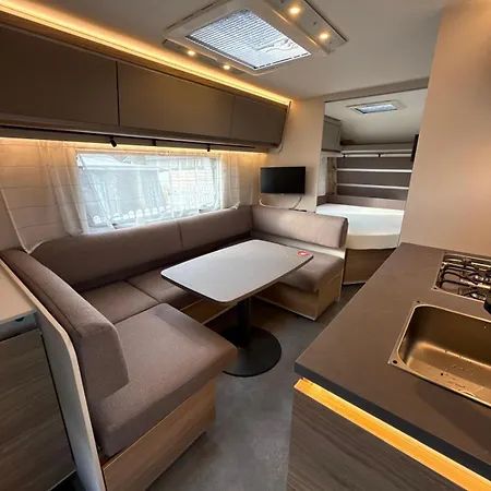 Hellove Premium Air-c Caravans Nowe Klimatyzowane Przyczepy - Kite & Wind, Polwysep Helski Kemp