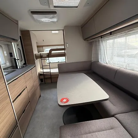 Hellove Premium Air-c Caravans Nowe Klimatyzowane Przyczepy - Kite & Wind, Polwysep Helski Kemp Jastarnia
