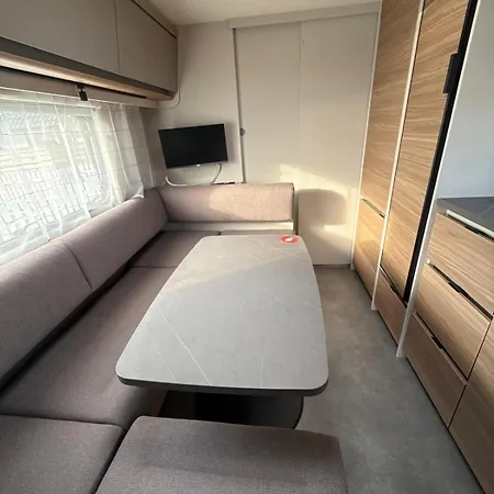Hellove Premium Air-c Caravans Nowe Klimatyzowane Przyczepy - Kite & Wind, Polwysep Helski