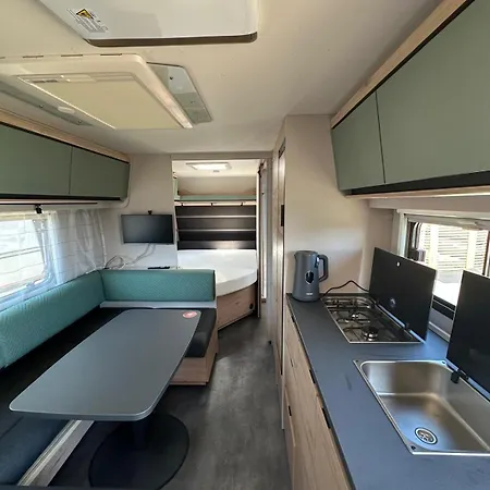 Hellove Premium Air-c Caravans Nowe Klimatyzowane Przyczepy - Kite & Wind, Polwysep Helski 营地