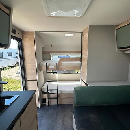 Hellove Premium Air-c Caravans Nowe Klimatyzowane Przyczepy - Kite & Wind, Polwysep Helski Kemp